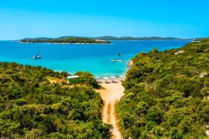 Cozy and Chic Little House with Pool Ivinj - 3