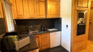 Résidence Les Cytelles - Appartement 2 pièces rénové, 5 personnes à Meribel Altiport au pied des pistes et proche du golf MAE-1751