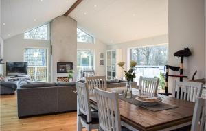 3 Bedroom Cozy Home In Sölvesborg