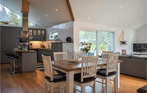 3 Bedroom Cozy Home In Sölvesborg