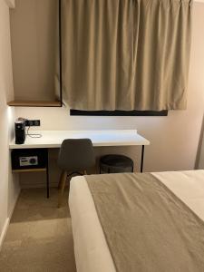 Hotels Hotel Le Relais des Brasseurs - Aubagne : photos des chambres