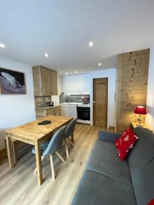 Résidence Le Lac Blanc - Studio 4 personnes à MOTTARET au pied des pistes et des commerces MAE-1985