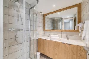 Résidence Palafour - 3 pièces renové 3 - familial, spacieux - 2 salle de baindouche - balcon vue lac MAE-3381