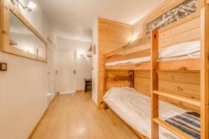 Résidence Bec Rouge - Appartement rénové 3, ski au pied, vue lac MAE-3464