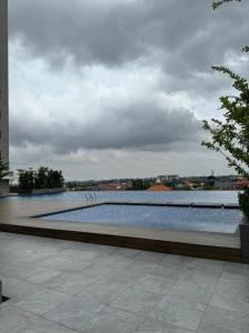 Apartment Vittorio Wiyung 1BR Surabaya wifi smTV by ASH