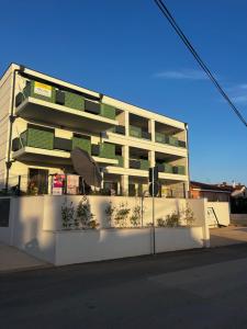 Šaini