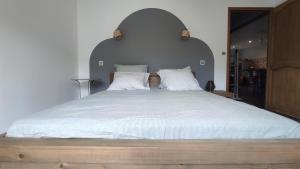 Maisons de vacances Maison de village avec sa charmante petite cour interieure : photos des chambres