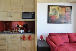 Résidence Licorne - Studio entièrement rénové · Accès direct aux pistes · Vue pistes MAE-3548