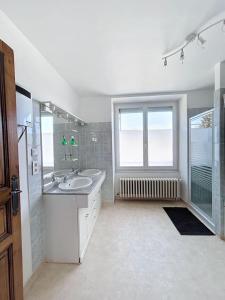 Maisons de vacances BRP Aveyron, Castan House, 5 beds : photos des chambres