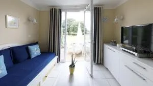 Maison résidence accès piscine gratuite - 雅尔河畔圣万康