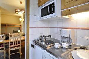 Résidence Amethyste - Studio divisible chaleureux · Accès direct aux pistes · Vue pistes MAE-3793