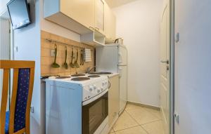 Cozy Apartment In Seline With Wifi