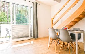 Cozy Apartment In Pobierowo With Wifi