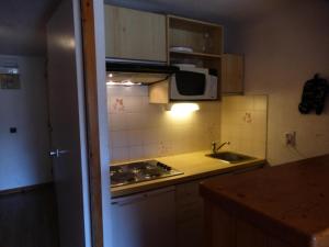 Résidence Lermitage - Appartement 2 pièces pour 4 personnes situé à Méribel centre proche des commerces et des pistes de ski MAE-3004