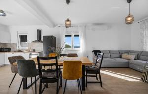 Gorgeous Home In Danilo With Wifi