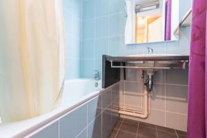 Appartements Residence Le Bastion I - Superbe studio cabine renove tres lumineux MAE-8934 : photos des chambres