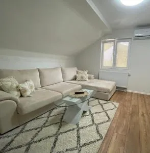 Old town Suburb Apartment - Jarčedoli