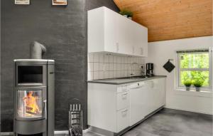 4 Bedroom Lovely Home In Vestervig