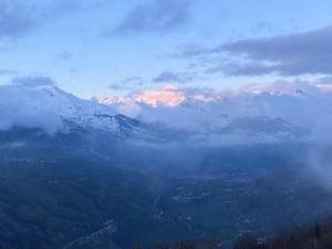 Le Chalet De Montchavin - Bel appartement sous les toits vue Mont Blanc MAE-4414