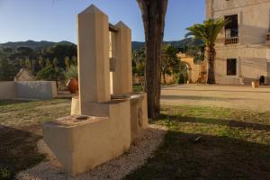 Can Rovira - Stunning Neoclassical Mansion, Just 20 min drive from Barcelona City Center, Ideal for groups and families