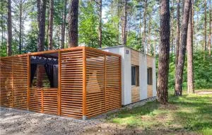 2 Bedroom Beautiful Home In Lubniewice - 乔左维尔考普尔斯基