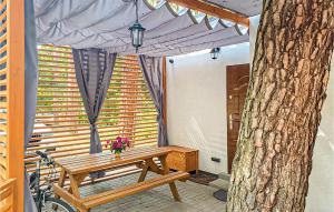 2 Bedroom Beautiful Home In Lubniewice