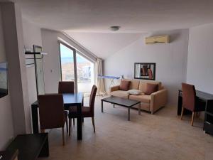 Wspaniały apartament w kompleksie Galateya