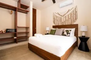 Penthouse with private jungle, pool, downtown - Tancar