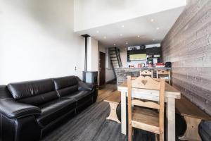 Résidence Hameau De Toviere - Duplex rénové · Départ et retour skis aux pieds · MAE-1434