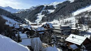 Résidence Lermitage - Appartement 3 pièces mezzanine pour 6 personnes situé à Méribel centre proche des commerces et des pistes de ski MAE-7944