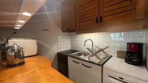 Résidence Croix De Verdon - Appartement Savoyard en plein centre de Méribel MAE-3204