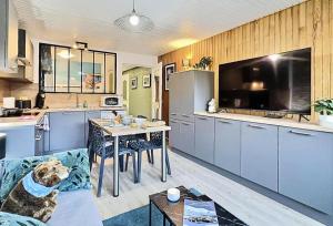 Résidence Les Hauts Lieux - Joli studio cabine 4 personnes à Tignes au pied des commerces et proche des pistes,avec vue imprenable sur le lac et le glacier MAE-2634