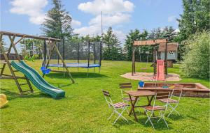 Cozy Home In Mscice With Kitchen