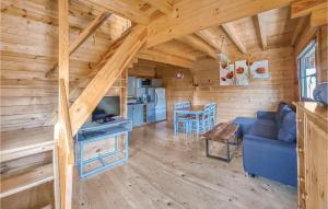 Cozy Home In Mscice With Kitchen