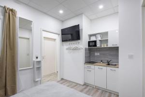 Extreme Central - Ultra Mini Studio
