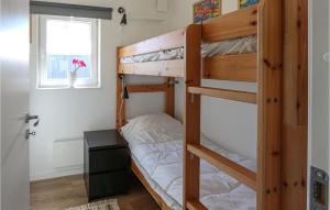 Beautiful Home In Löttorp With Wifi