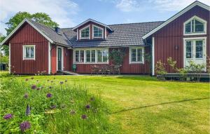 Amazing Home In Vittsjö