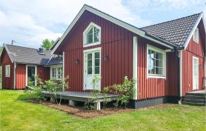 Amazing Home In Vittsjö