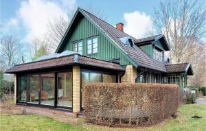 Amazing Home In Åsljunga With Kitchen