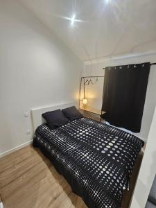 Appartements Studio tout confort avec climatisation : photos des chambres