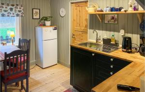 Gorgeous Home In Hok With Wifi