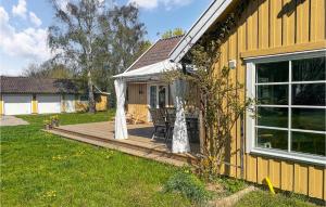 Gorgeous Home In Färjestaden With Wifi