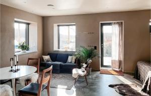 Cozy Home In Vallda With Kitchen