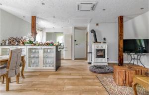 Amazing Home In Gniewino With Kitchen