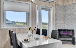 2 Bedroom Lovely Home In Skjern