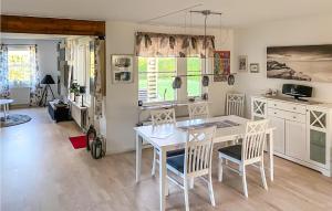 Awesome Home In Åkarp With Kitchen