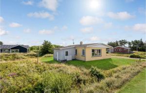 Three-Bedroom Holiday Home With A Fireplace In Rømø
