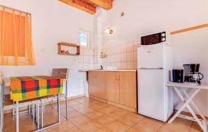 1 Bedroom Beautiful Apartment In Rowy