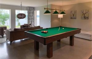 Lovely Home In Skillingaryd With Sauna