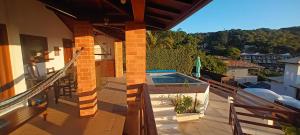 Casa e piscina privativa, vista para o mar em condomínio pé na areia